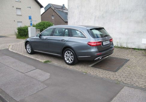 Mercedes-Benz E 220, 2017