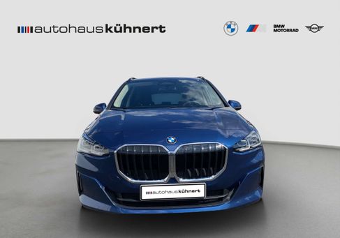 BMW 220, 2025