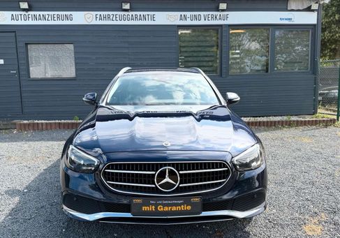 Mercedes-Benz E 300, 2023