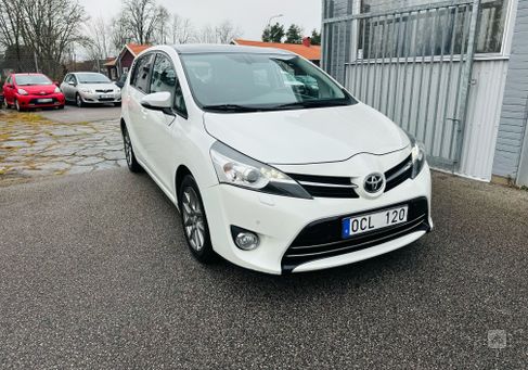 Toyota Verso, 2013