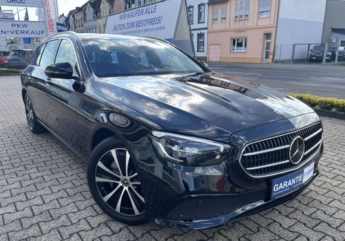 Mercedes-Benz E 300, 2022 2