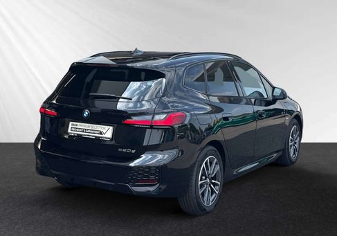 BMW 220, 2025 3