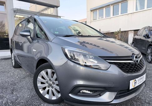 Opel Zafira Tourer, 2017