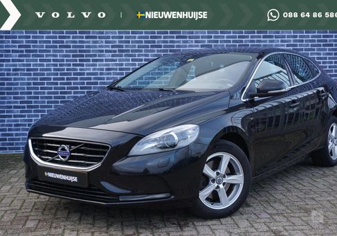 Volvo V40, 2016