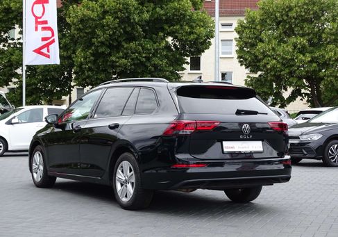 Volkswagen Golf, 2021 3