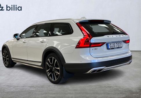 Volvo V90 Cross Country, 2017