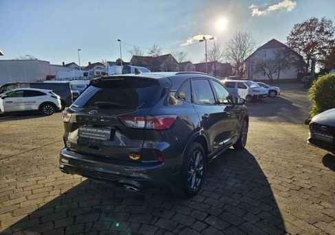Ford Kuga, 2022