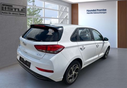Hyundai i30, 2022