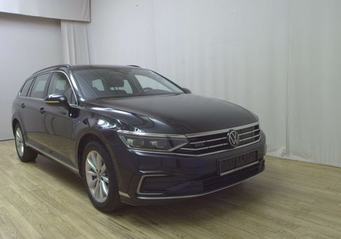 Volkswagen Passat Variant, 2023 3