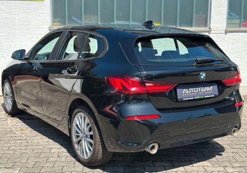 BMW 120, 2021