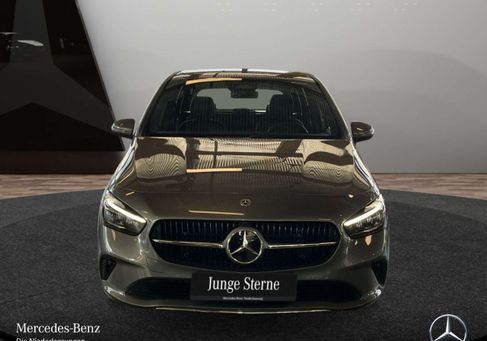 Mercedes-Benz B 200, 2025