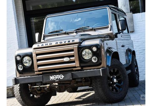 Land Rover Defender, 2013