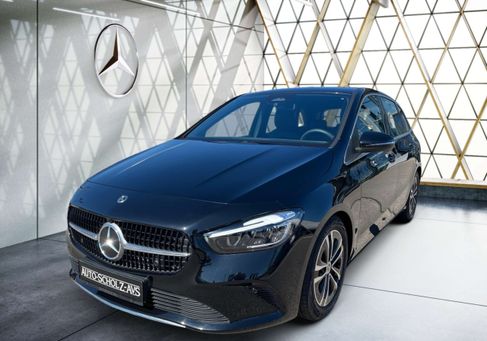 Mercedes-Benz B 180, 2025