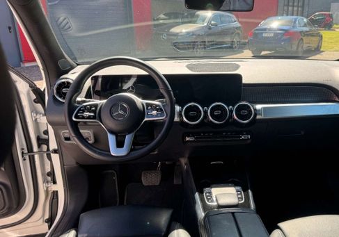 Mercedes-Benz GLB 200, 2020
