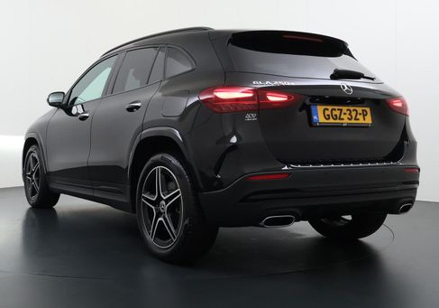 Mercedes-Benz GLA 250, 2024