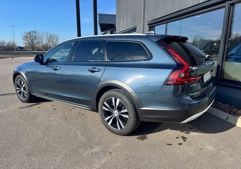Volvo V90 Cross Country, 2023