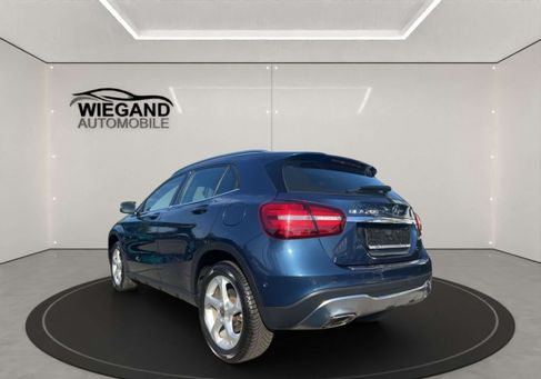 Mercedes-Benz GLA 200, 2019 3