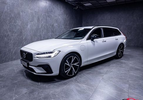 Volvo V90, 2021