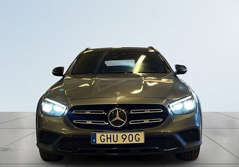 Mercedes-Benz E 220, 2021