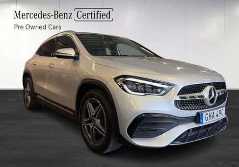 Mercedes-Benz GLA 220, 2021