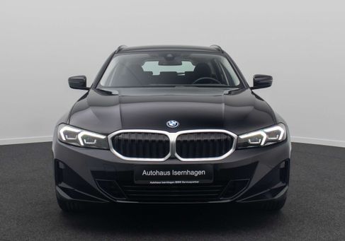 BMW 320, 2022