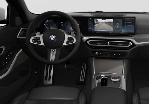 BMW 318, 2023