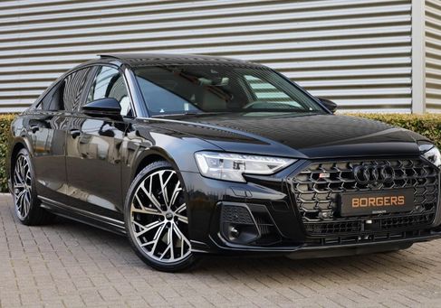 Audi S8, 2024