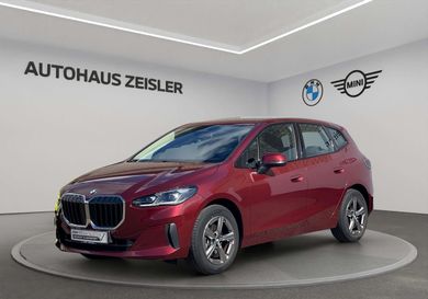 BMW 220, 2025