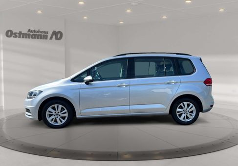Volkswagen Touran, 2023 3
