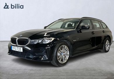 BMW 330, 2022
