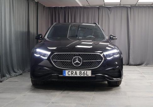 Mercedes-Benz E 220, 2025 3