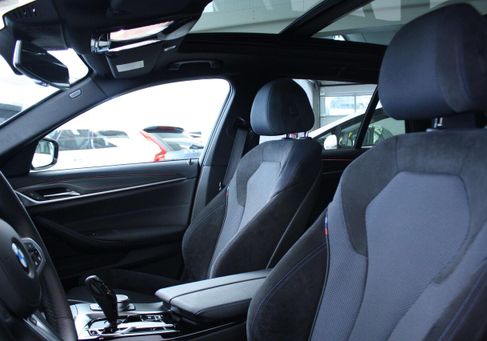BMW 5 Serija, 2021
