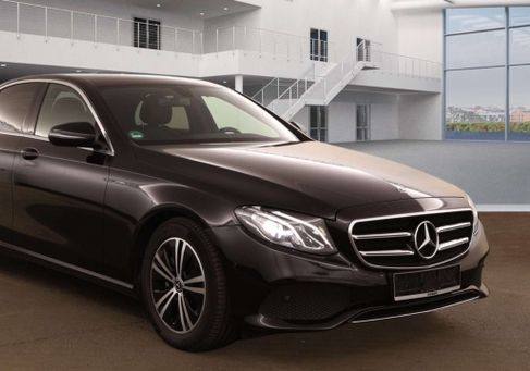 Mercedes-Benz E 220, 2020