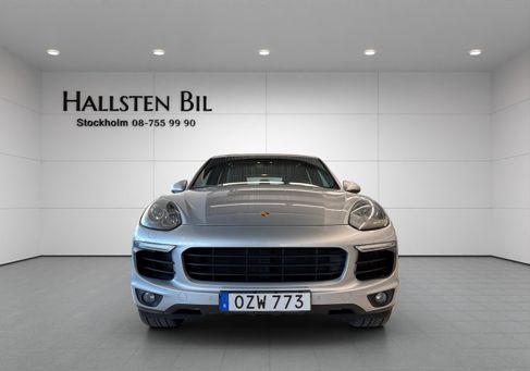 Porsche Cayenne, 2016