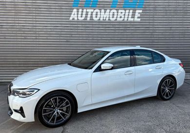 BMW 330, 2021