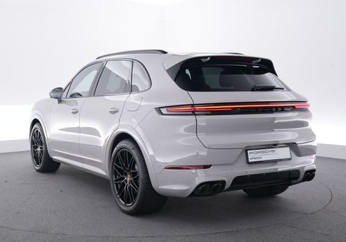 Porsche Cayenne, 2024