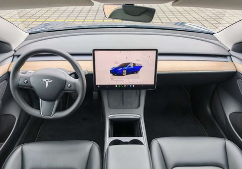 Tesla Model 3, 2023