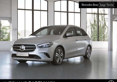 Mercedes-Benz B 200, 2022