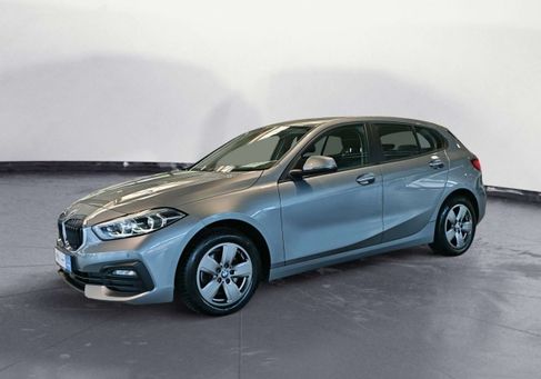 BMW 118, 2022