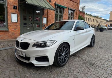 BMW M235, 2016