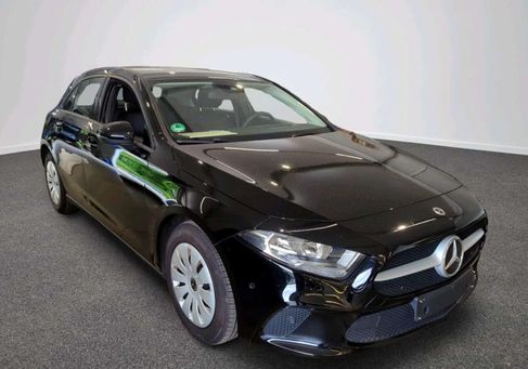 Mercedes-Benz A 180, 2022 2