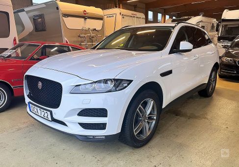 Jaguar F-Pace, 2017