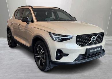 Volvo XC40, 2025