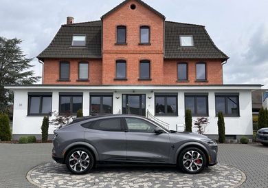 Ford Mustang Mach-E, 2021