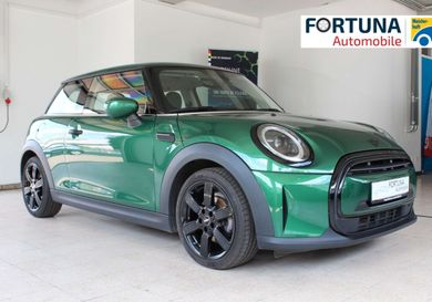 MINI ONE, 2022