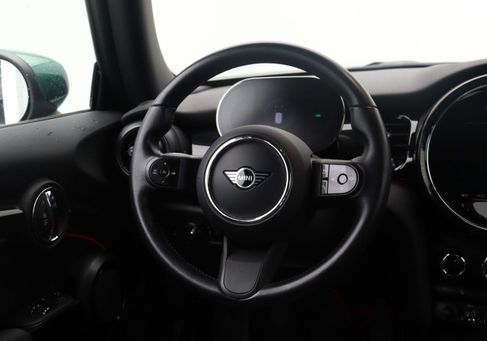 MINI ONE, 2021 2