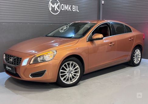 Volvo S60, 2011