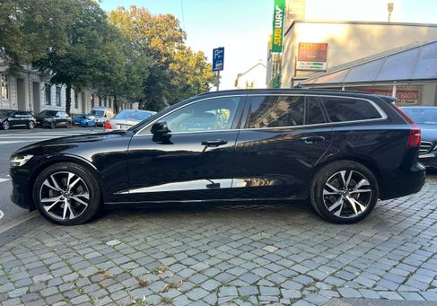 Volvo V60, 2023 3