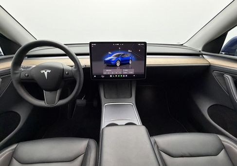 Tesla Model Y, 2023 3