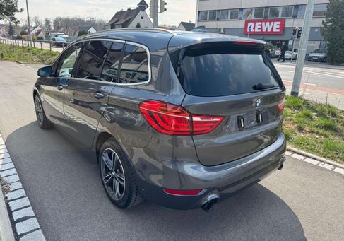 BMW 220, 2019 3
